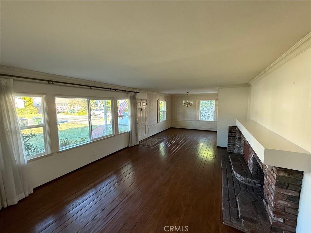 MLS #WS25272659 image #2