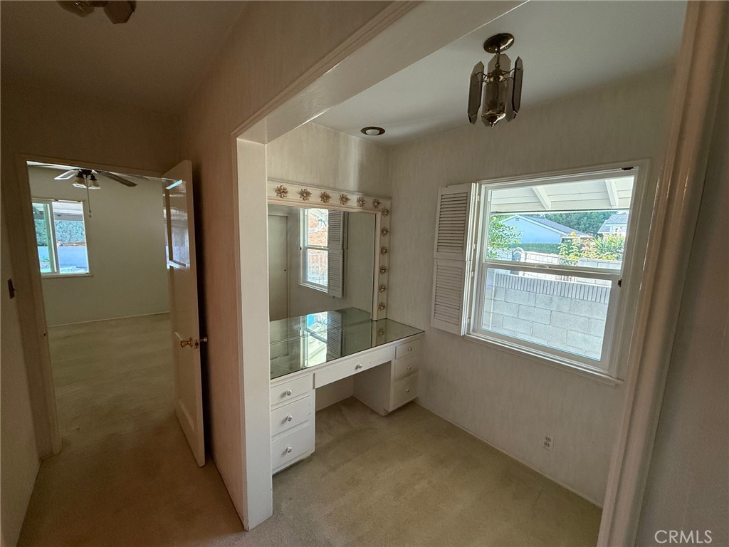 MLS #WS25272659 image #5