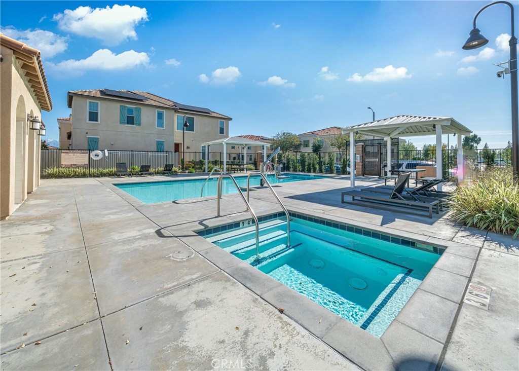 MLS #WS25272852 image #9