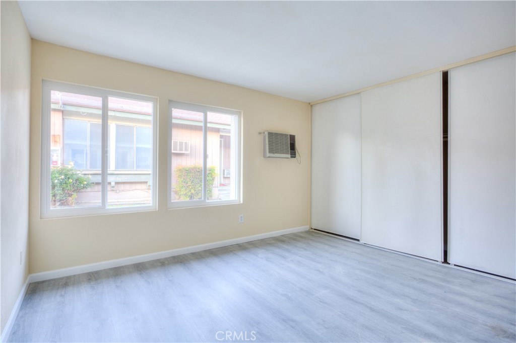 MLS #WS25272868 image #11