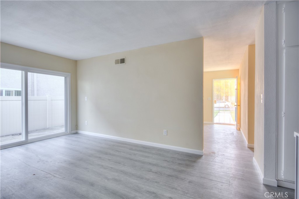 MLS #WS25272868 image #15