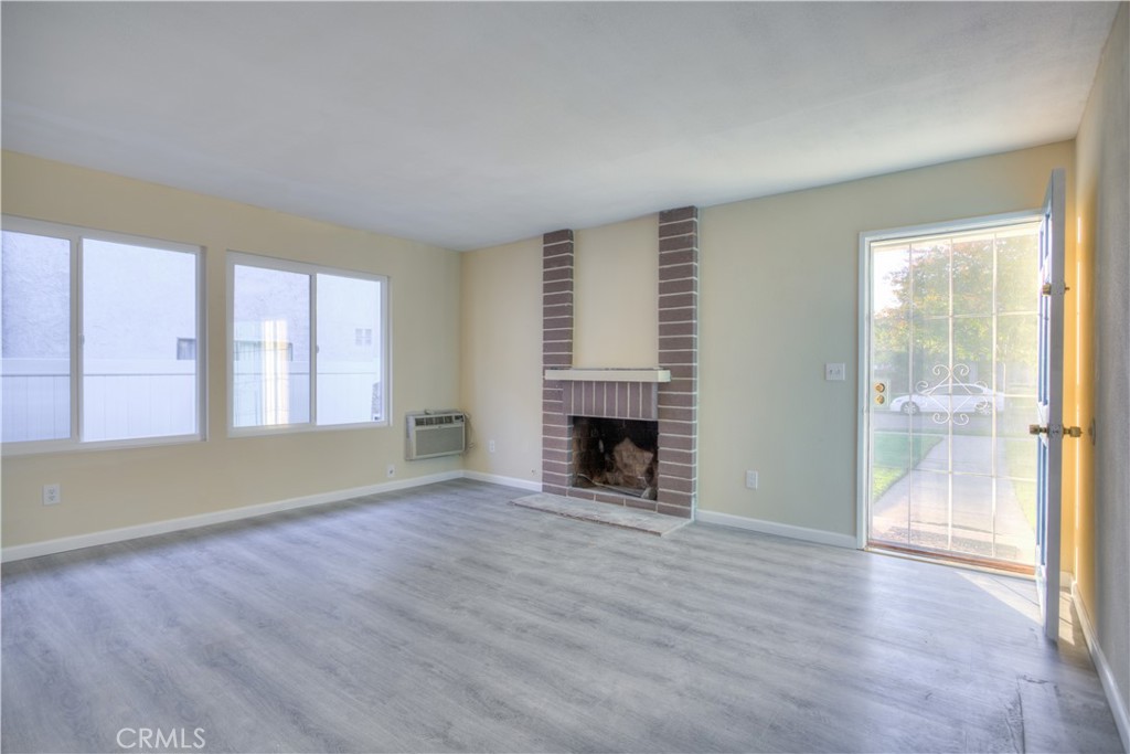 MLS #WS25272868 image #2