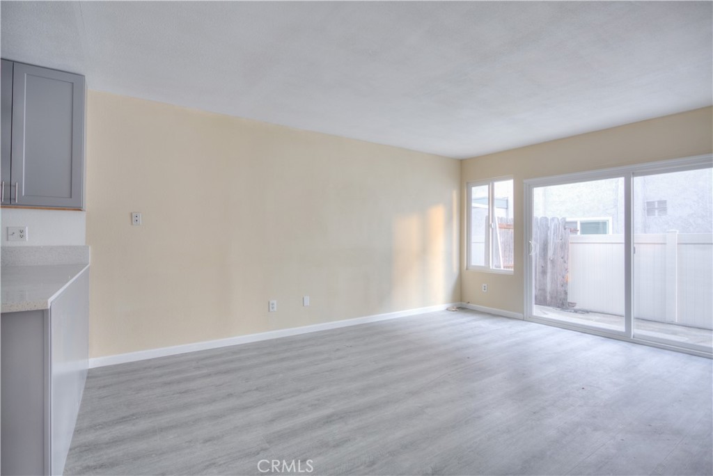 MLS #WS25272868 image #6