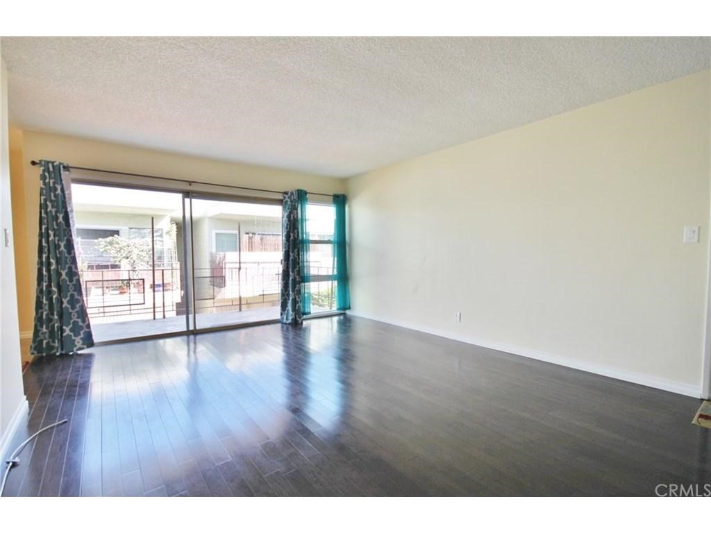 MLS #WS25272904 image #8