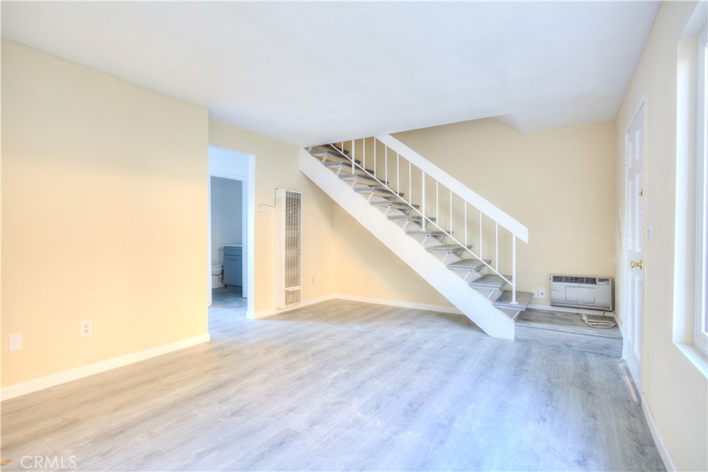 MLS #WS25272928 image #5