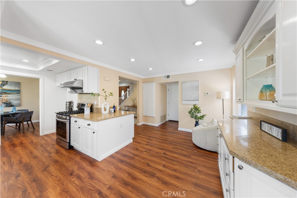 MLS #WS25273026 image #12