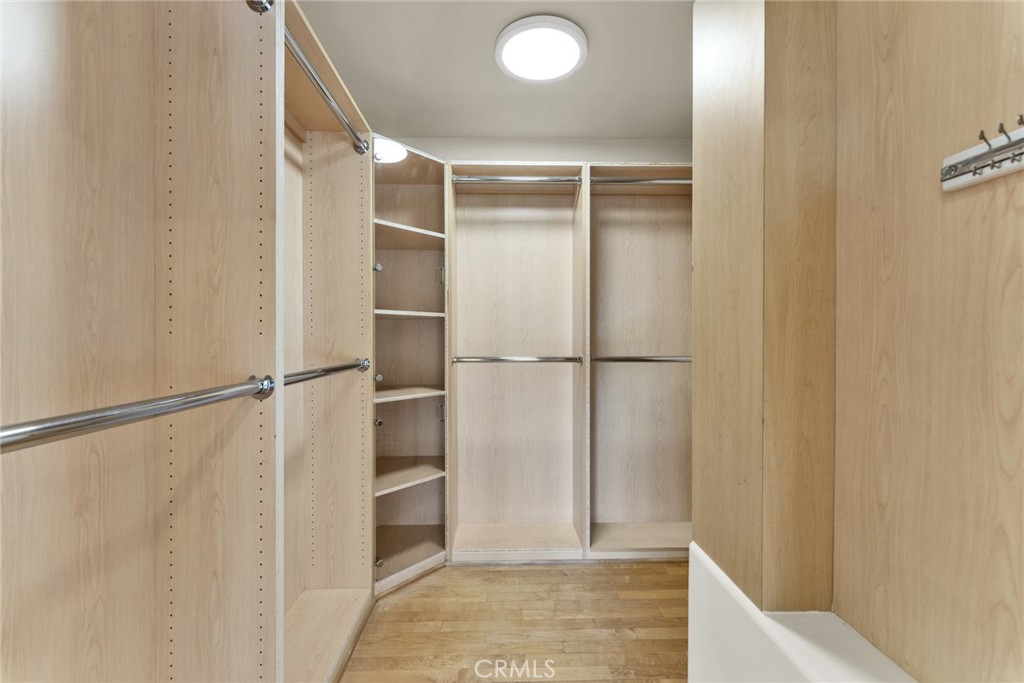 MLS #WS25273040 image #19