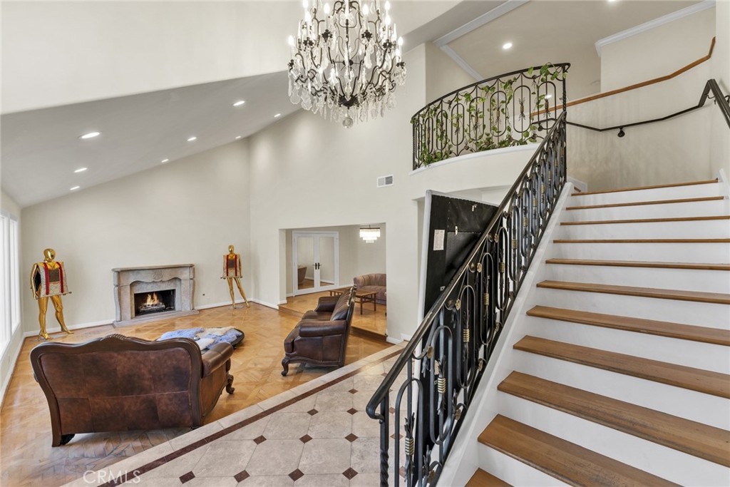 MLS #WS25273040 image #5