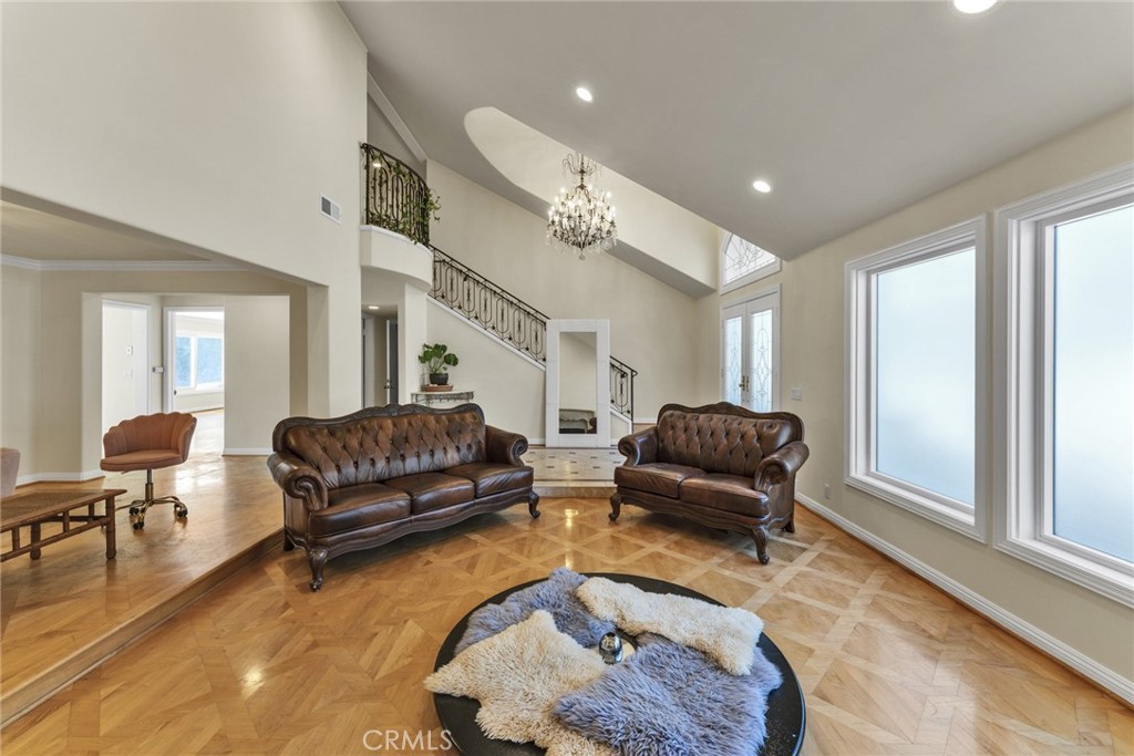 MLS #WS25273040 image #7