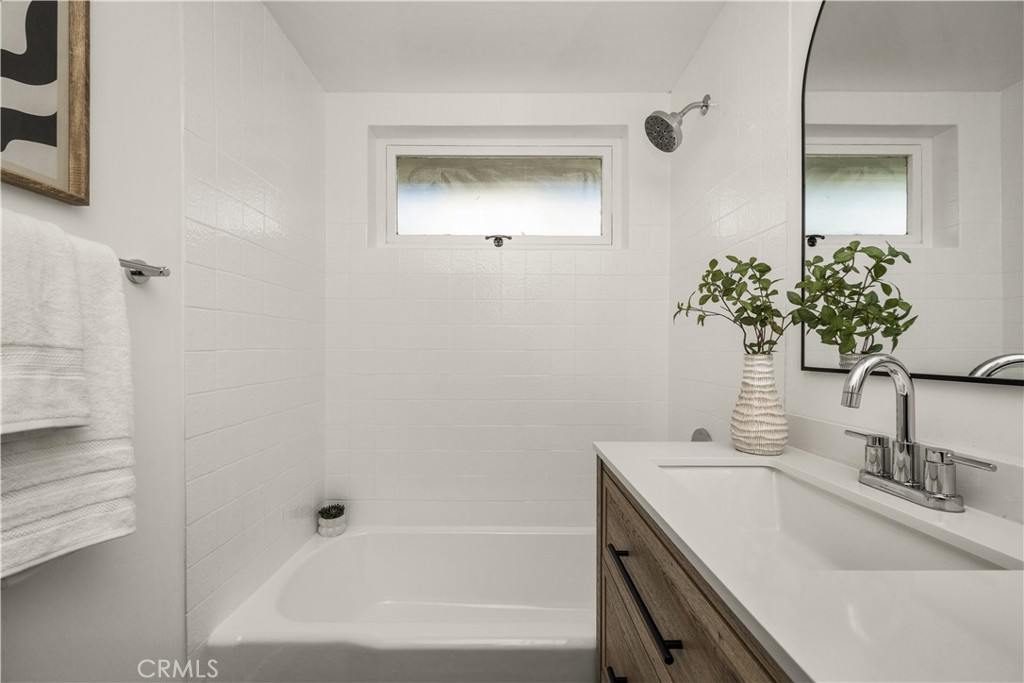 MLS #WS25273313 image #17