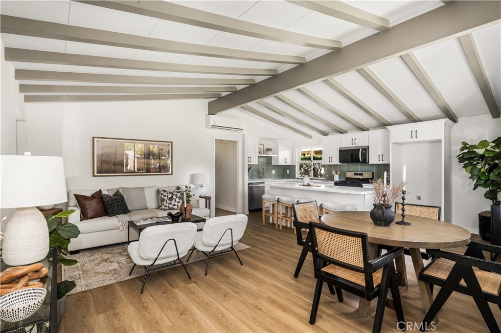 MLS #WS25273313 image #4