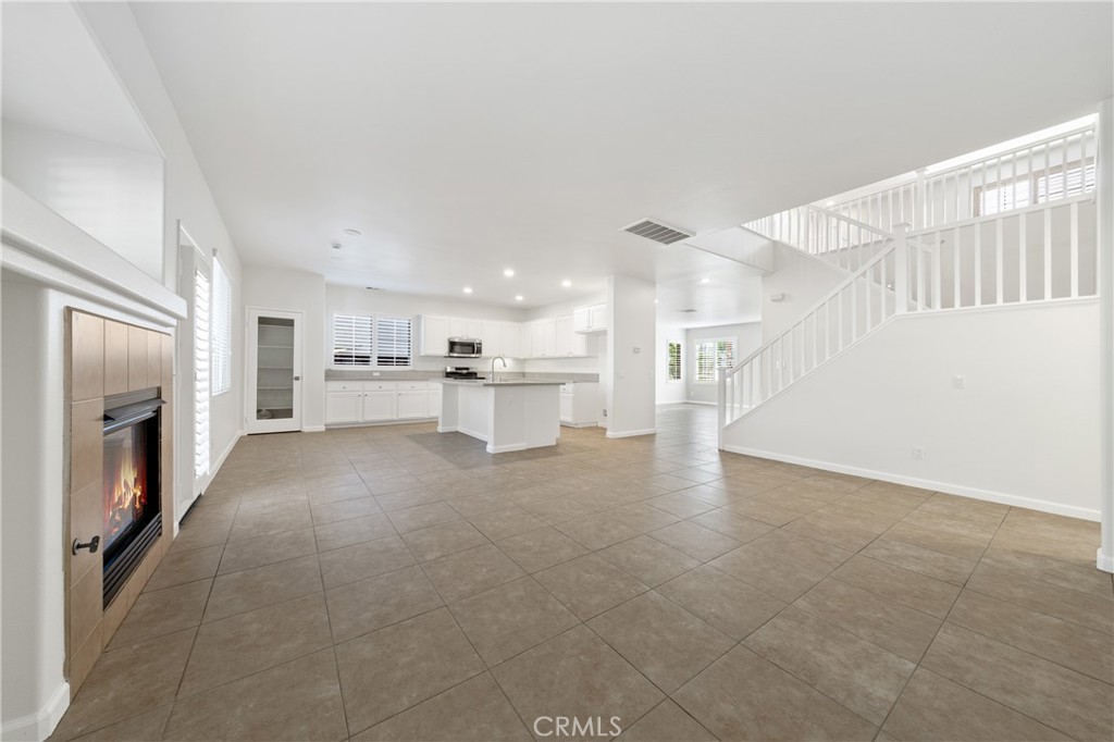 MLS #WS25273435 image #24