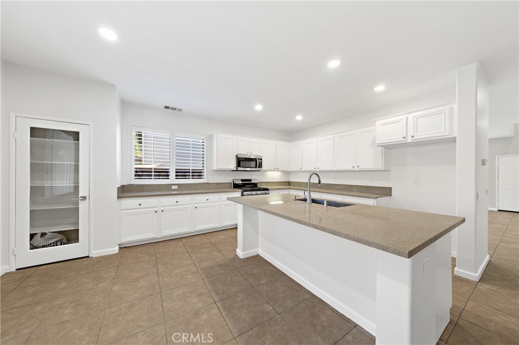 MLS #WS25273435 image #25