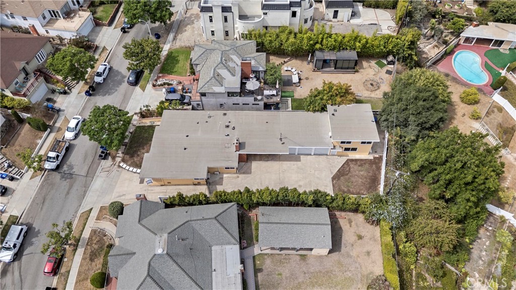 MLS #WS25273470 image #1