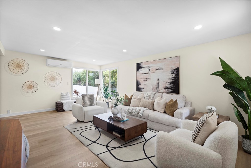 MLS #WS25273470 image #3