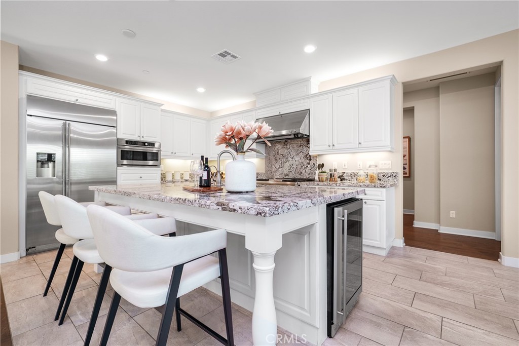 MLS #WS25273829 image #2