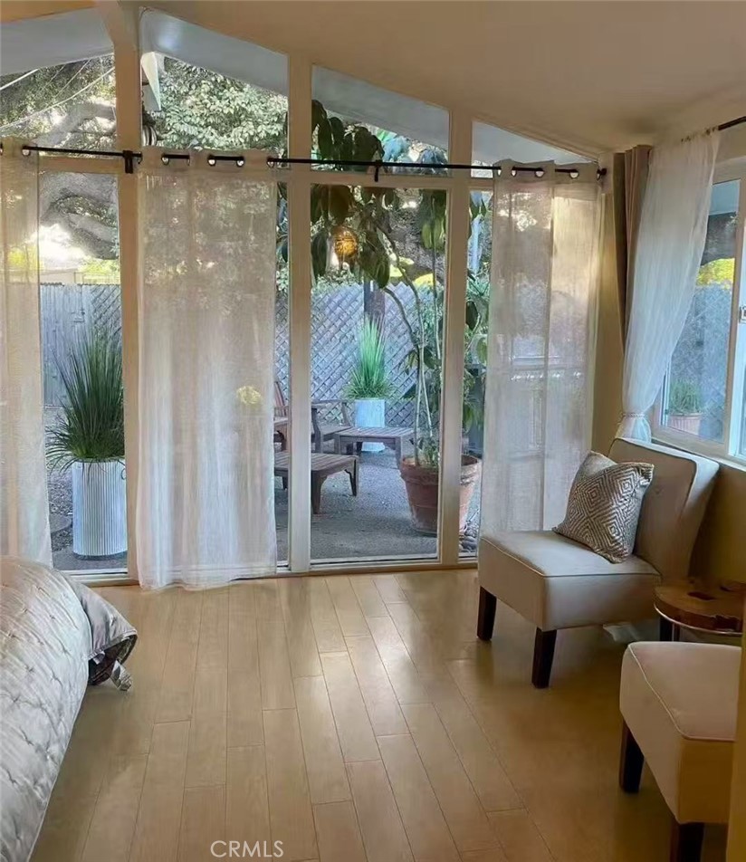 MLS #WS25273850 image #21