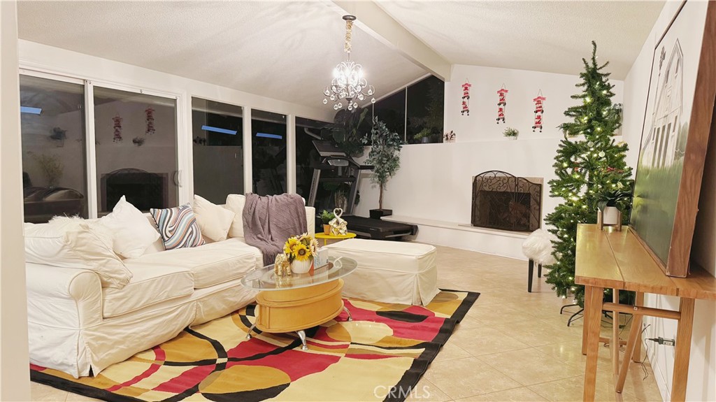 MLS #WS25273850 image #8