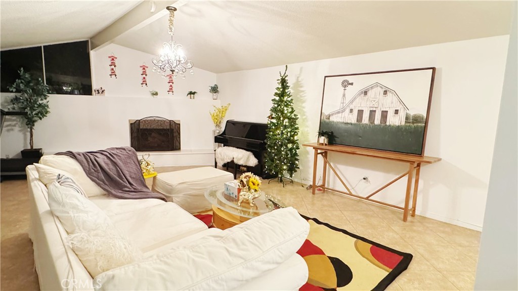 MLS #WS25273850 image #9