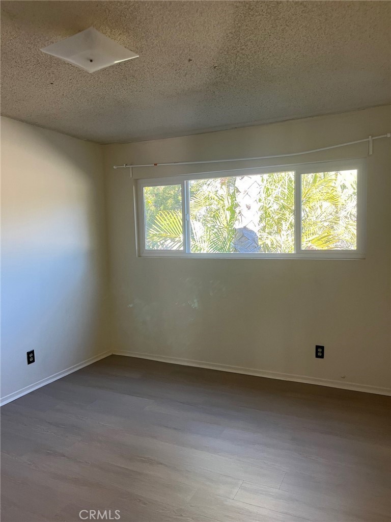 MLS #WS25273996 image #12