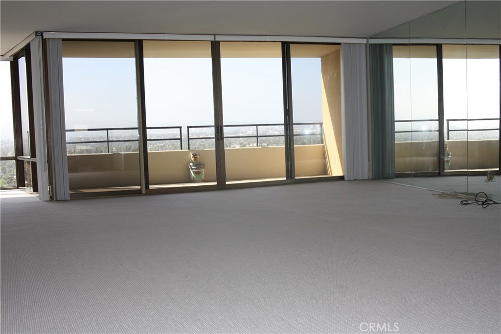 MLS #WS25274369 image #1