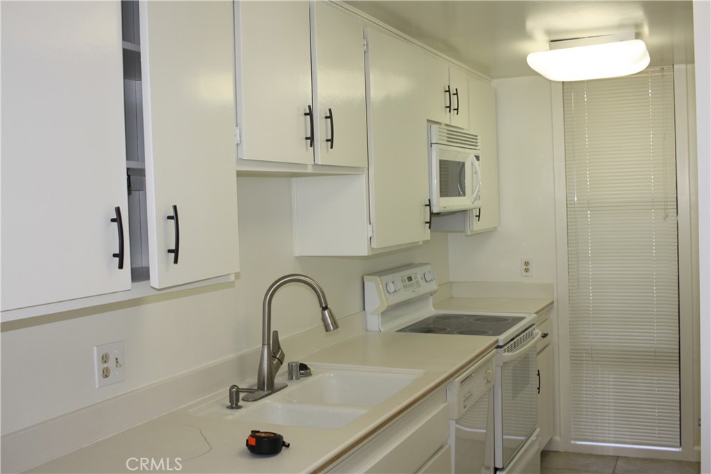 MLS #WS25274369 image #10