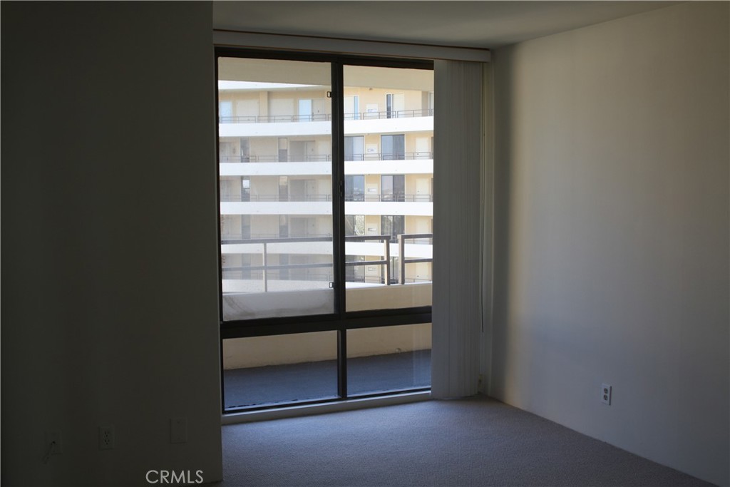 MLS #WS25274369 image #2