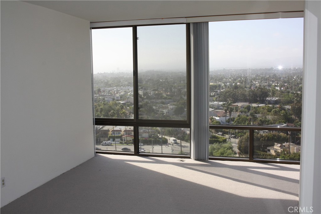 MLS #WS25274369 image #5