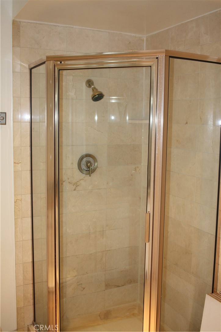 MLS #WS25274369 image #9