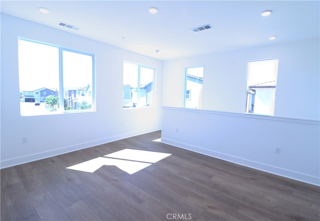 MLS #WS25274374 image #22