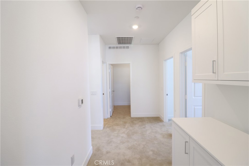 MLS #WS25274374 image #9