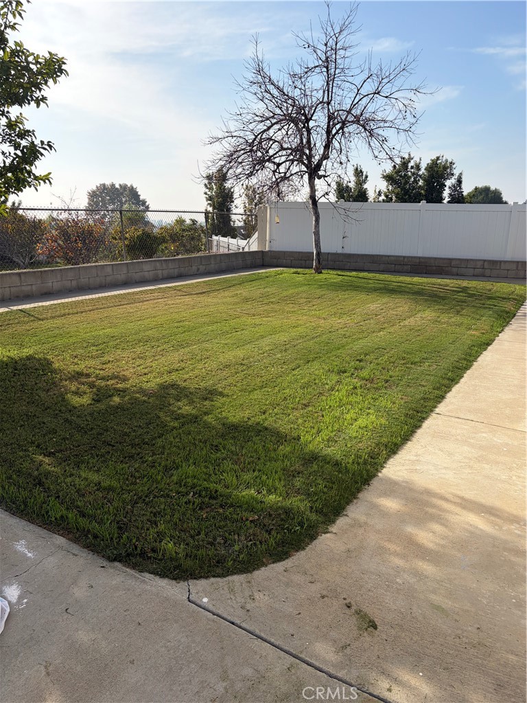 MLS #WS25274389 image #9