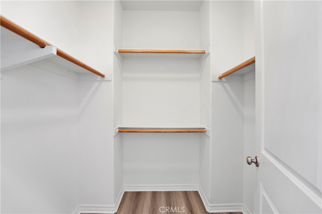 MLS #WS25274396 image #14