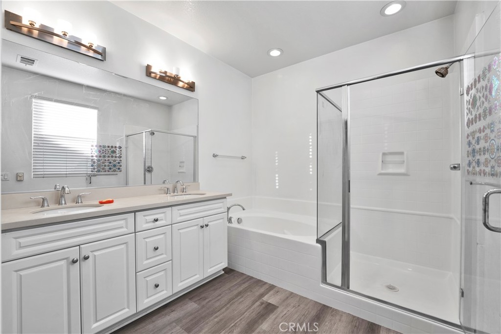 MLS #WS25274396 image #15