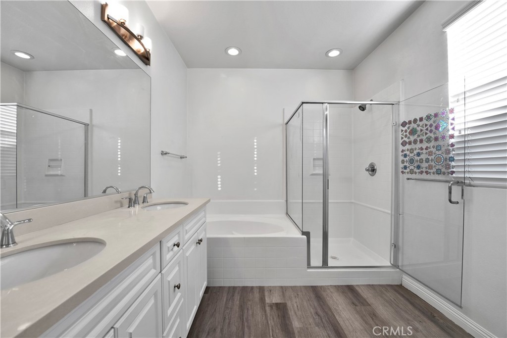 MLS #WS25274396 image #16