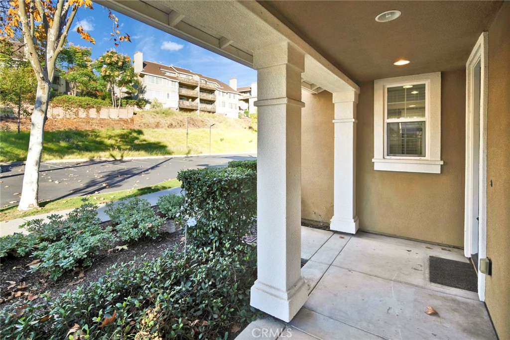 MLS #WS25274396 image #2