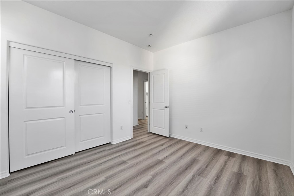 MLS #WS25274396 image #20