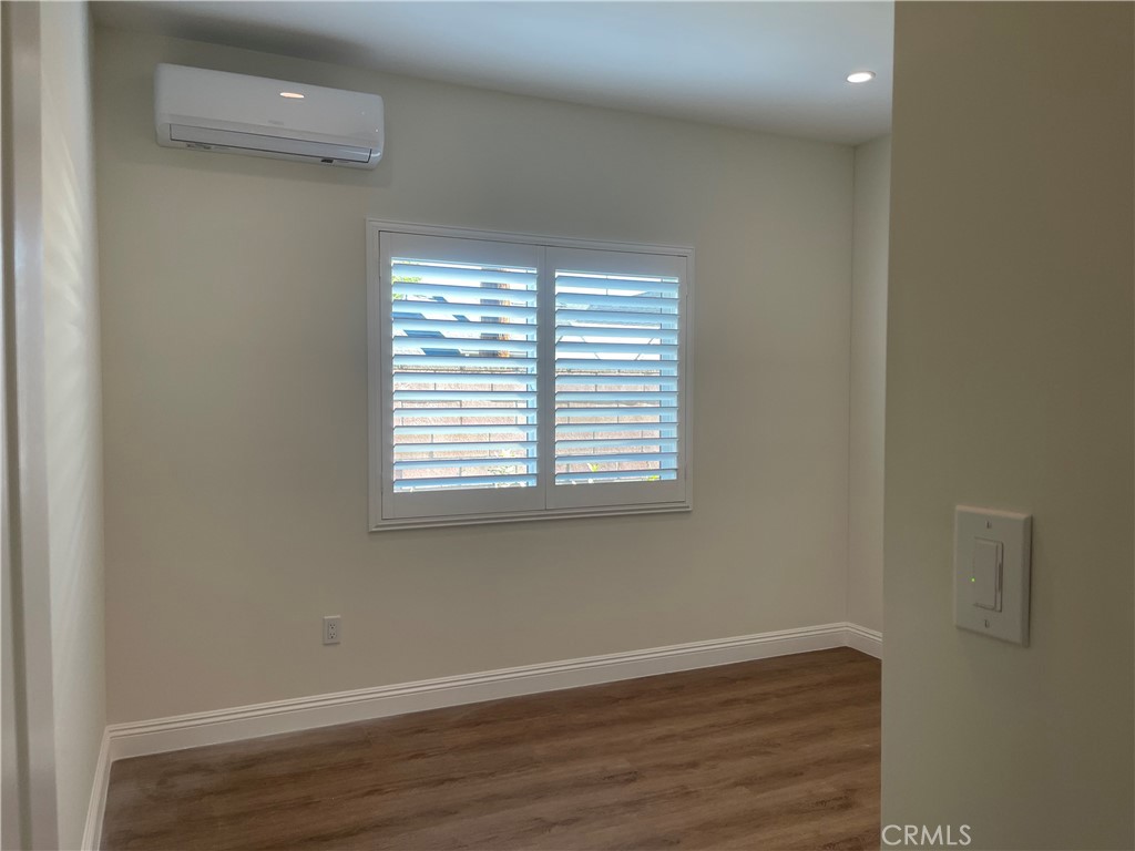 MLS #WS25274406 image #11