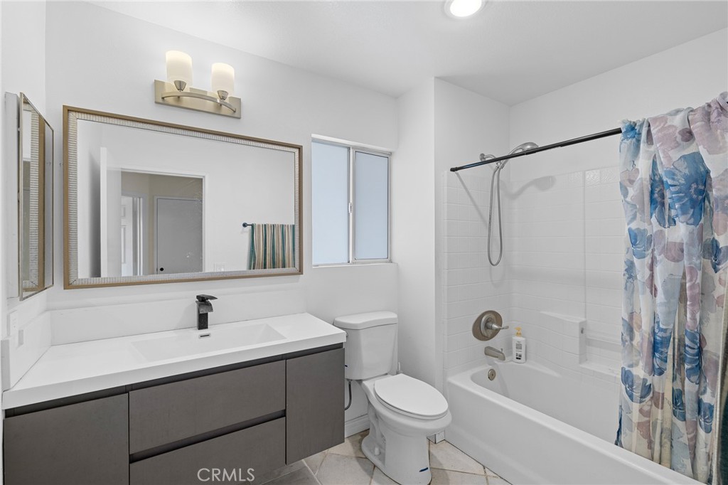 MLS #WS25274533 image #21