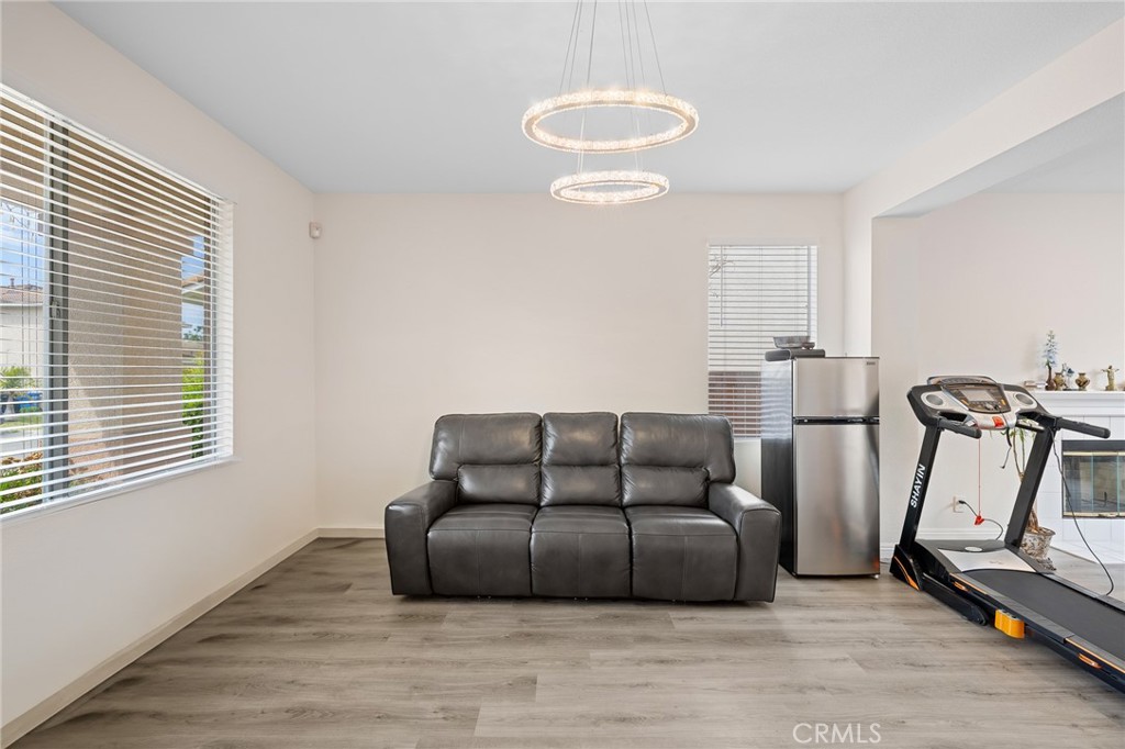 MLS #WS25274533 image #3