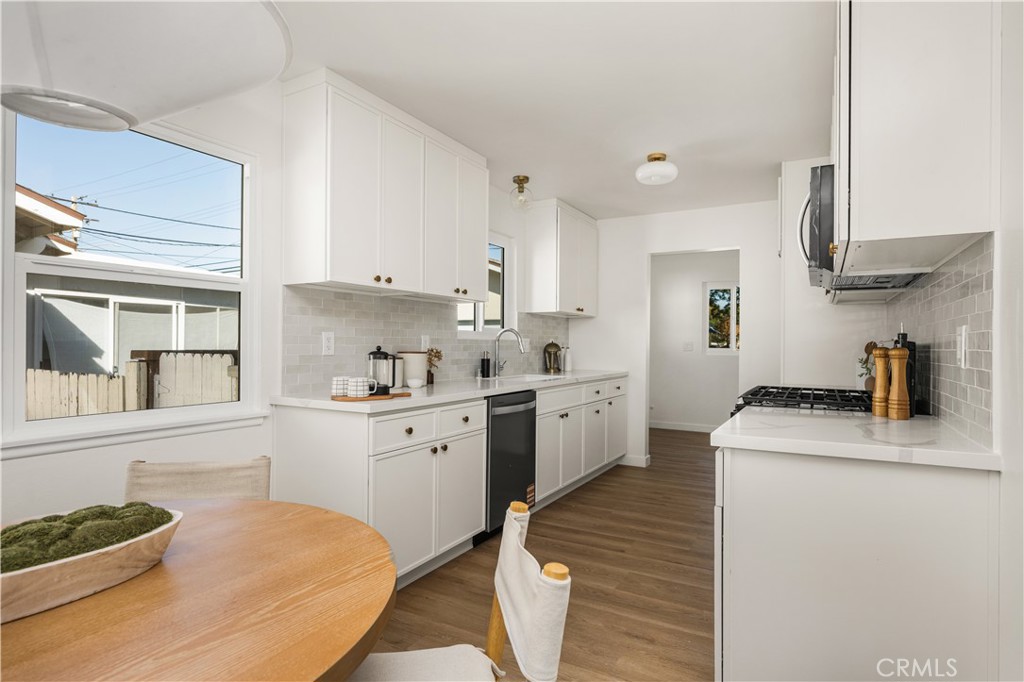 MLS #WS25274551 image #8