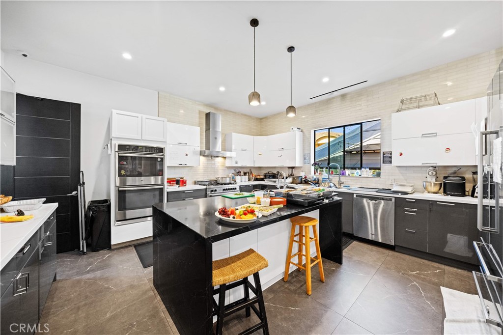 MLS #WS25274700 image #8