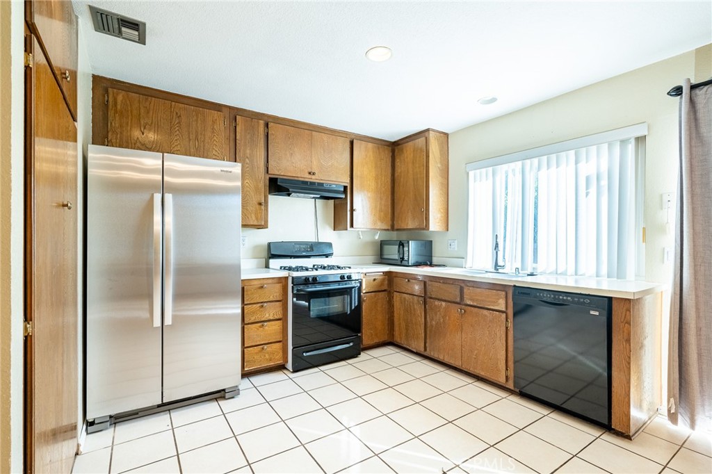 MLS #WS25274702 image #10