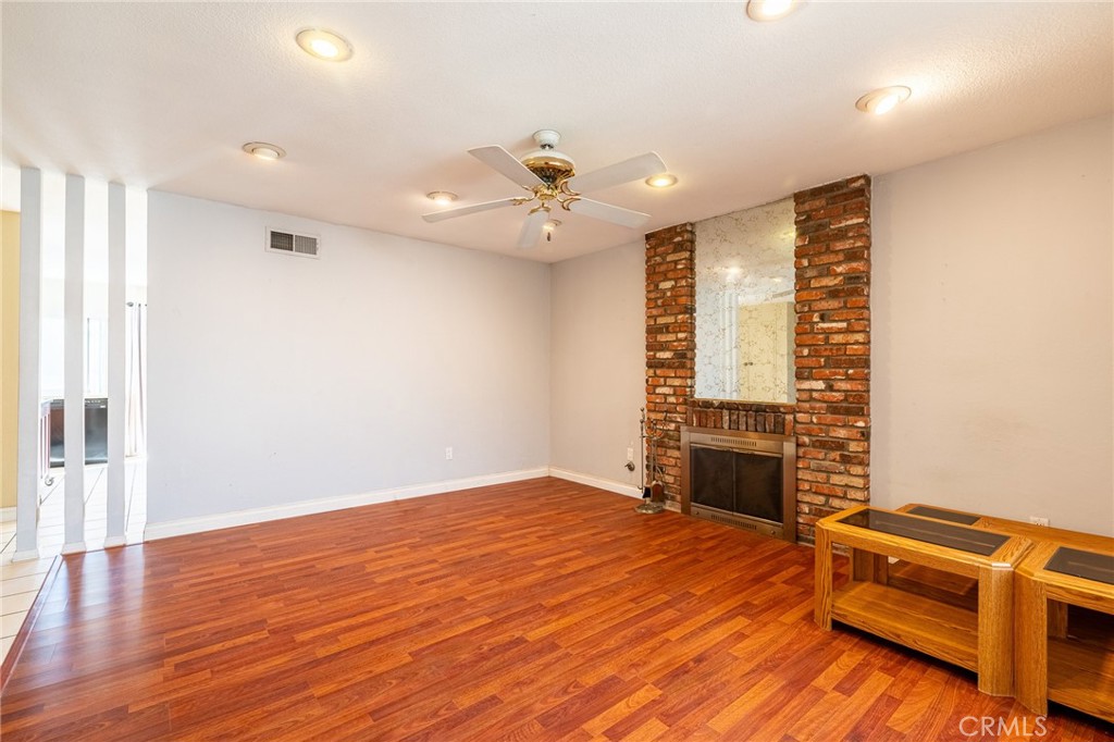 MLS #WS25274702 image #4