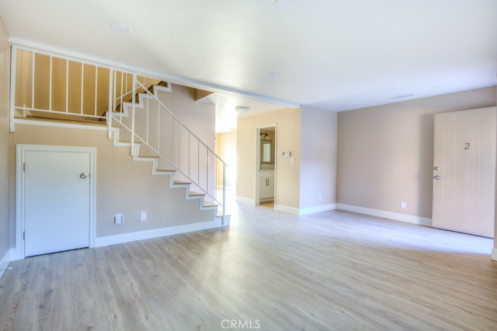 MLS #WS25274812 image #8