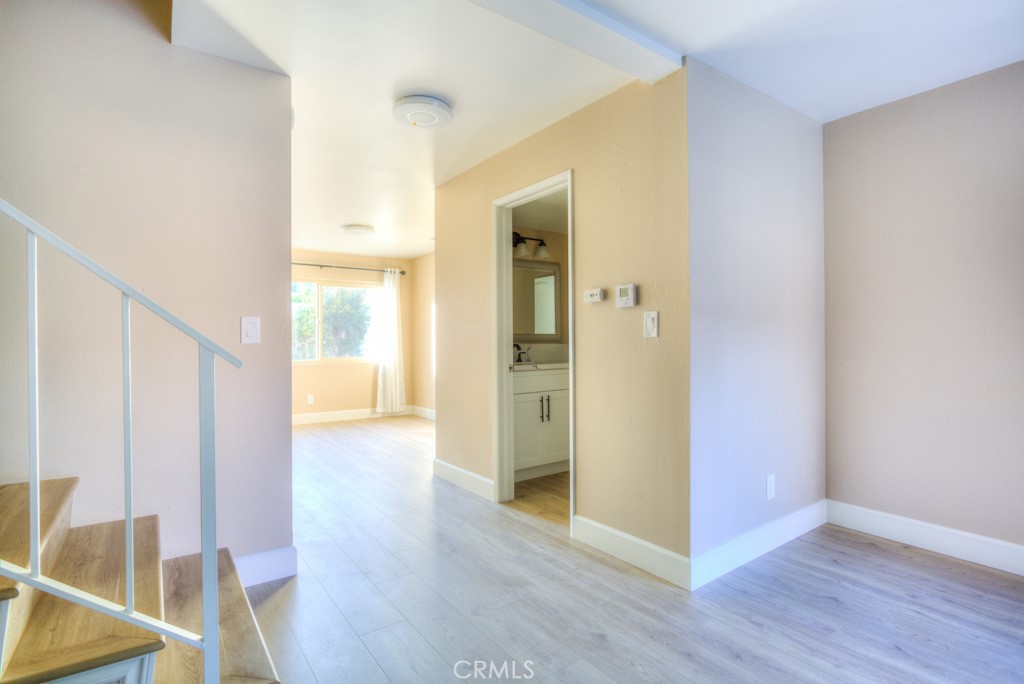 MLS #WS25274812 image #9