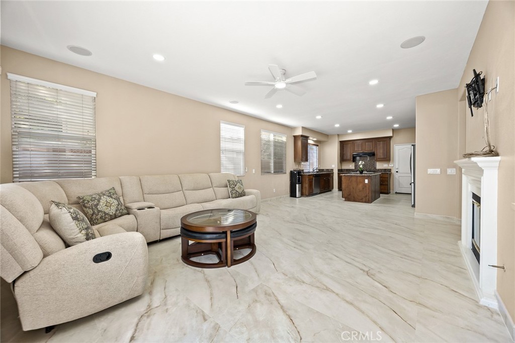 MLS #WS25274833 image #9