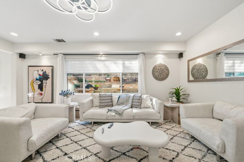 MLS #WS25274973 image #12