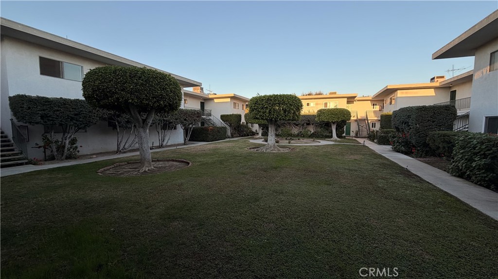 MLS #WS25275056 image #10