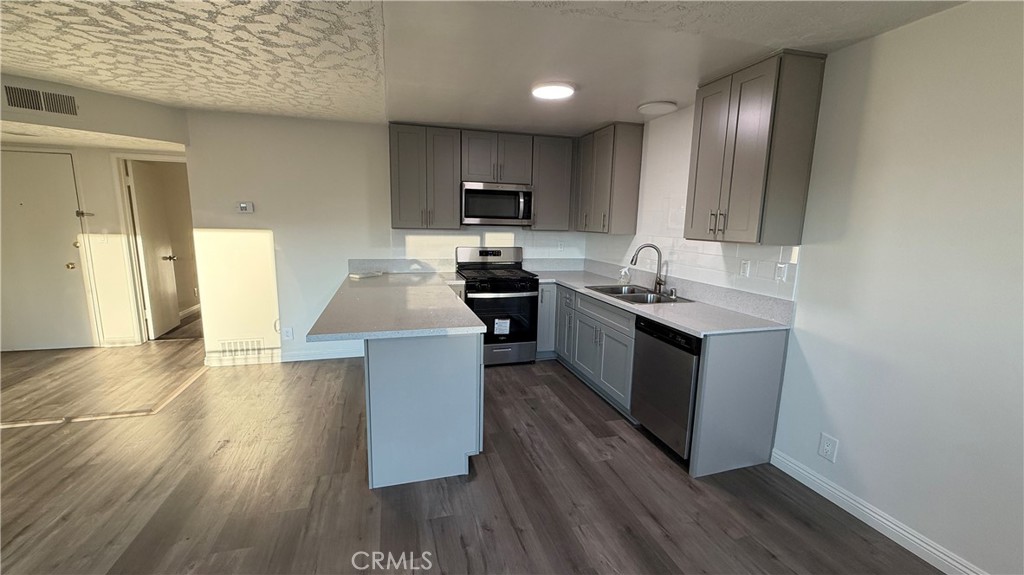 MLS #WS25275056 image #2